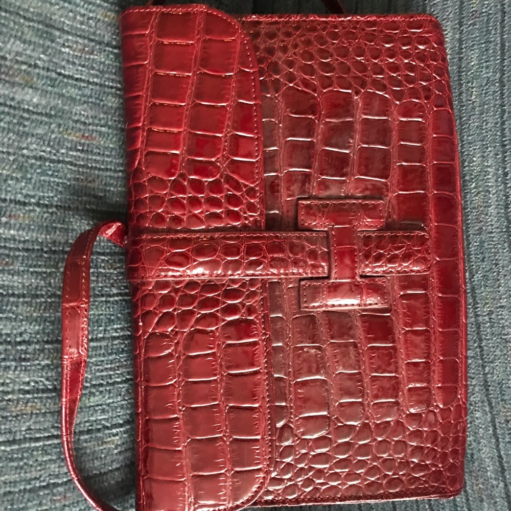“Muska” clutch